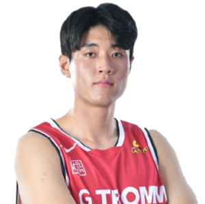 https://img.zhengyazhuanji.com/img/basketball/player/a83e1ef3a04a658356029ab5414b082c.png