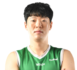 https://img.zhengyazhuanji.com/img/basketball/player/fb0abfefa6eb772de53067536b5b4b6f.png