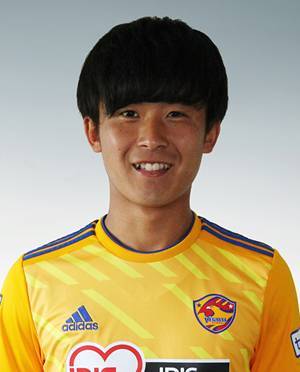 https://img.zhengyazhuanji.com/img/football/player/2ad449f67e1a8145175ed87252ef597c.jpg